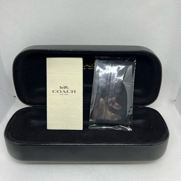 Coach Polarized Sunglasses with Case and Lens Cloth - Picture 4 of 11